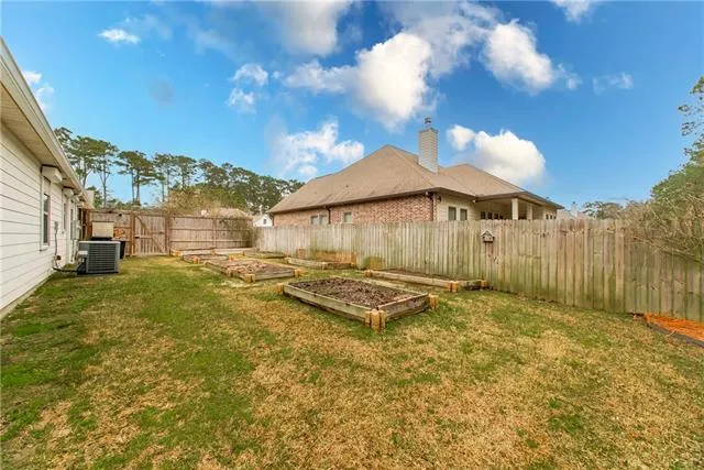 $385,000 | 720 Perrilloux Trace Avenue, Madisonville, LA 70447