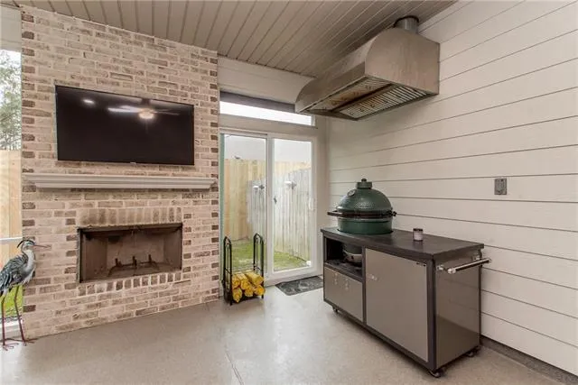 $385,000 | 720 Perrilloux Trace Avenue, Madisonville, LA 70447