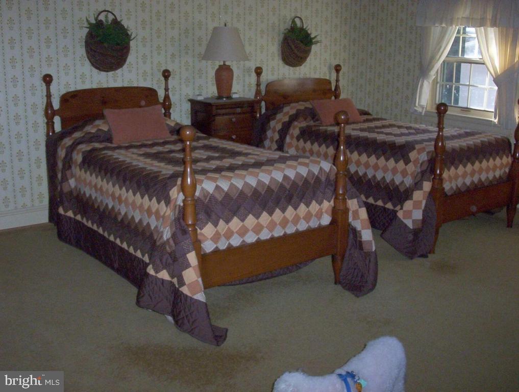 1260 Meadowbrook Road Lancaster, PA 17603 - Photo 3 of 12 Gallery Image 3