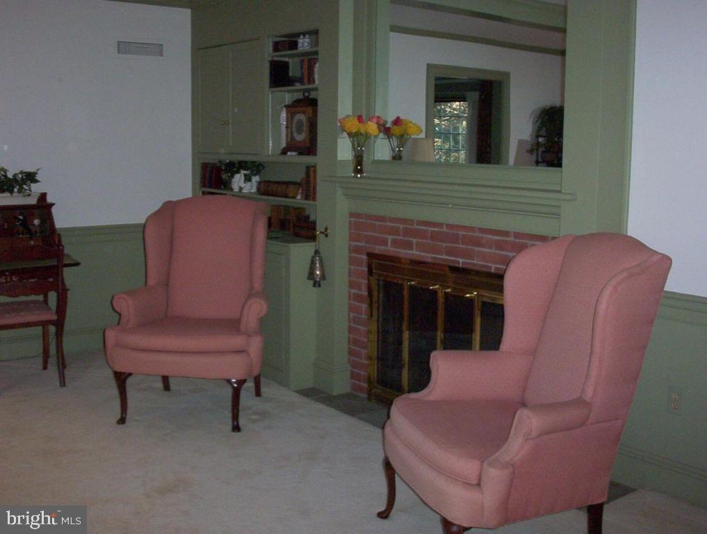 1260 Meadowbrook Road Lancaster, PA 17603 - Photo 8 of 12 Gallery Image 8