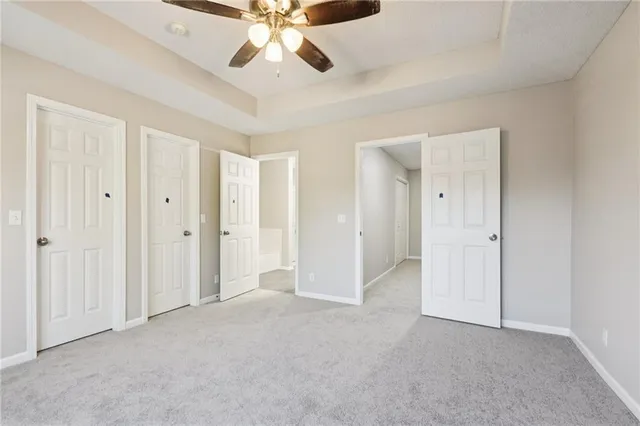 $305,900 | 22707 West 73rd Street, Shawnee, KS 66227