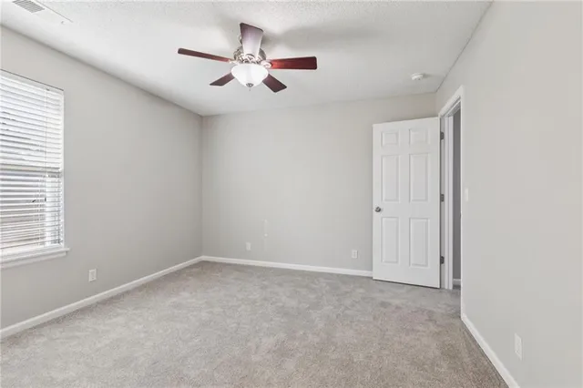 $305,900 | 22707 West 73rd Street, Shawnee, KS 66227