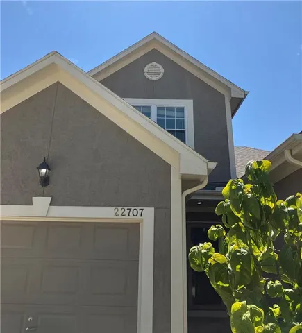 $305,900 | 22707 West 73rd Street, Shawnee, KS 66227