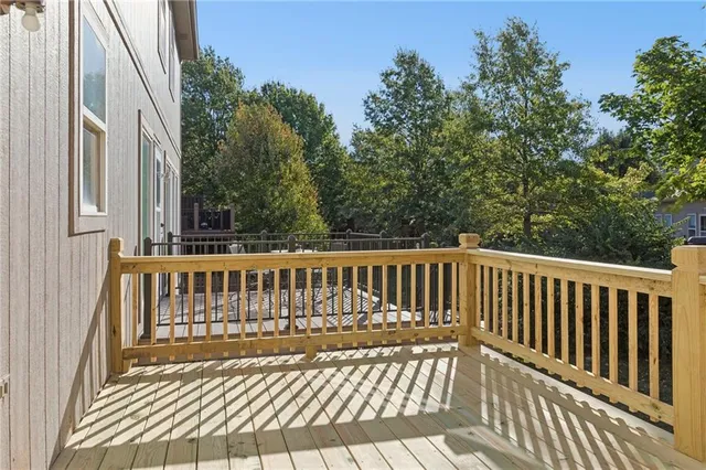 $305,900 | 22707 West 73rd Street, Shawnee, KS 66227