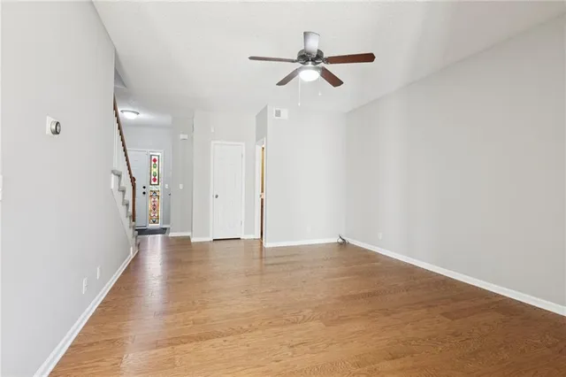 $305,900 | 22707 West 73rd Street, Shawnee, KS 66227