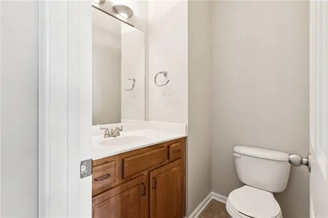 $305,900 | 22707 West 73rd Street, Shawnee, KS 66227