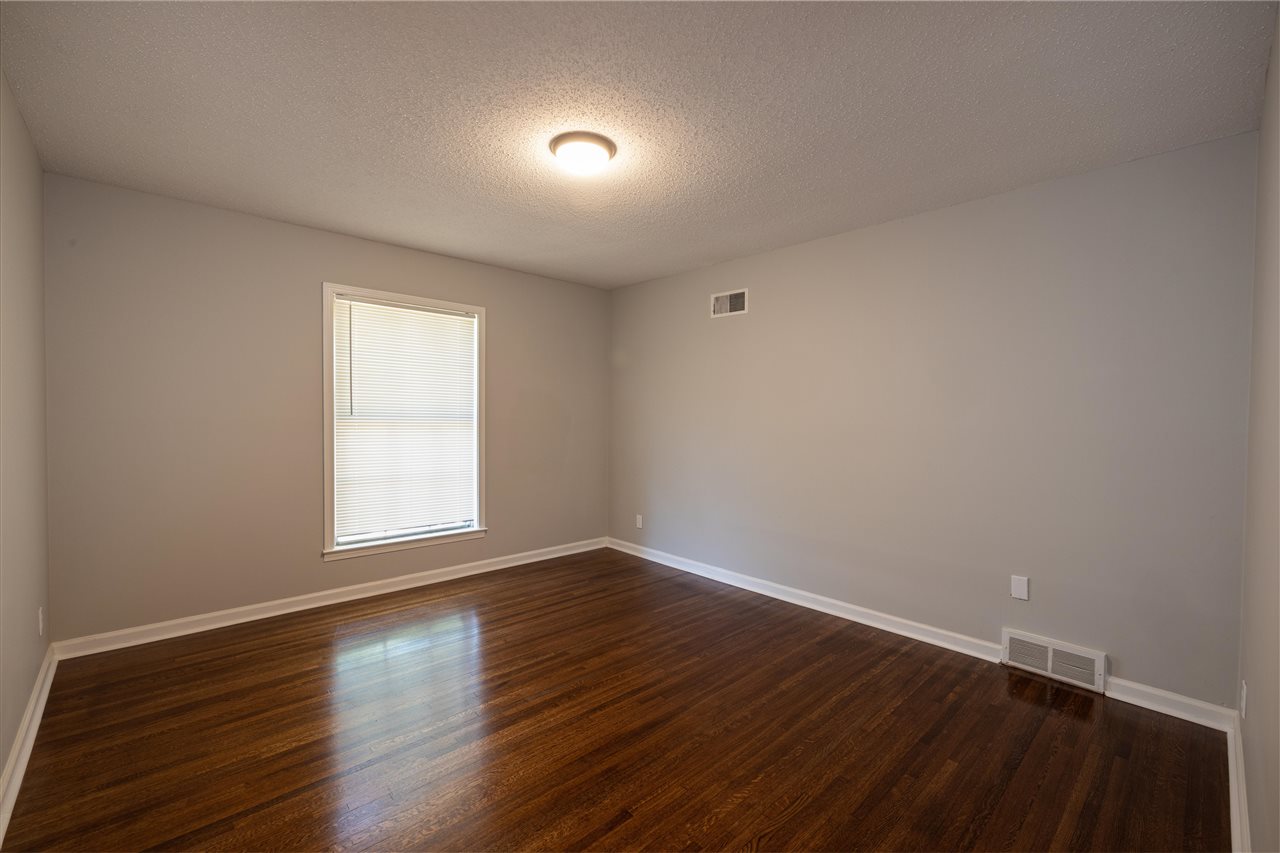 1391 Old Hickory Road Memphis, TN 38116 - Photo 11 of 20 Gallery Image 11