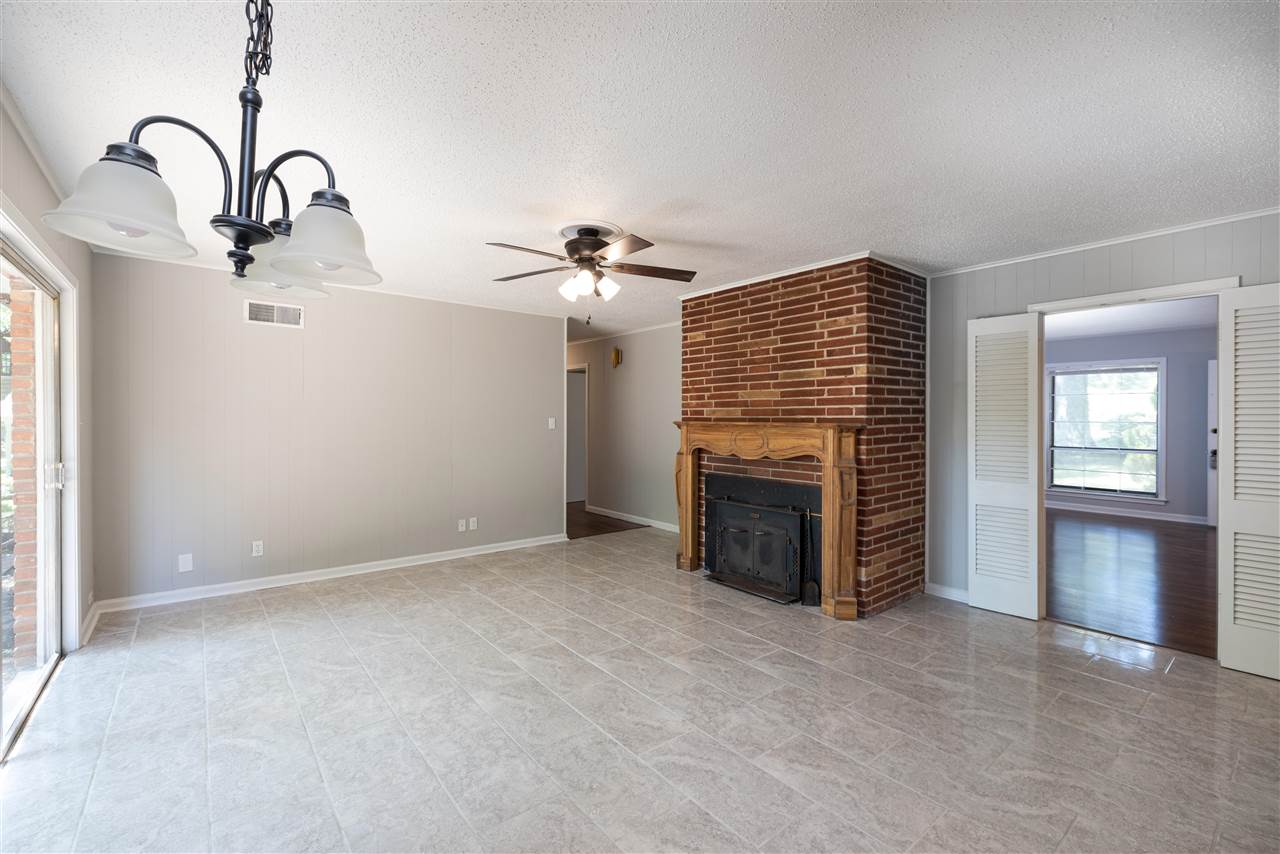 1391 Old Hickory Road Memphis, TN 38116 - Photo 7 of 20 Gallery Image 7