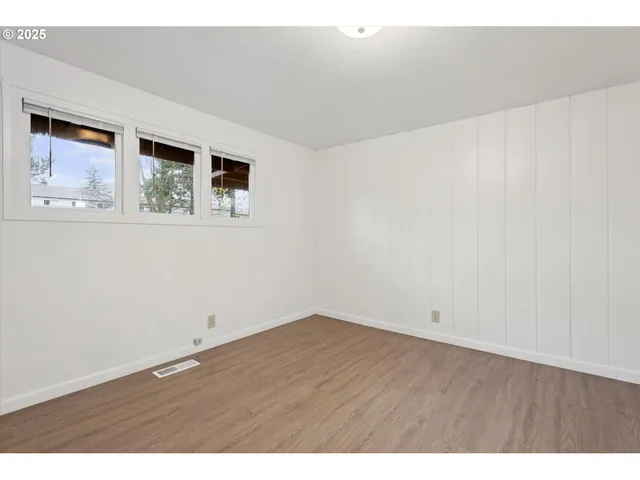 $525,000 | 12030 Northeast Holladay Street, Portland, OR 97230