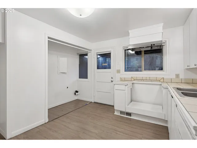 $525,000 | 12030 Northeast Holladay Street, Portland, OR 97230