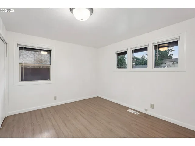 $525,000 | 12030 Northeast Holladay Street, Portland, OR 97230