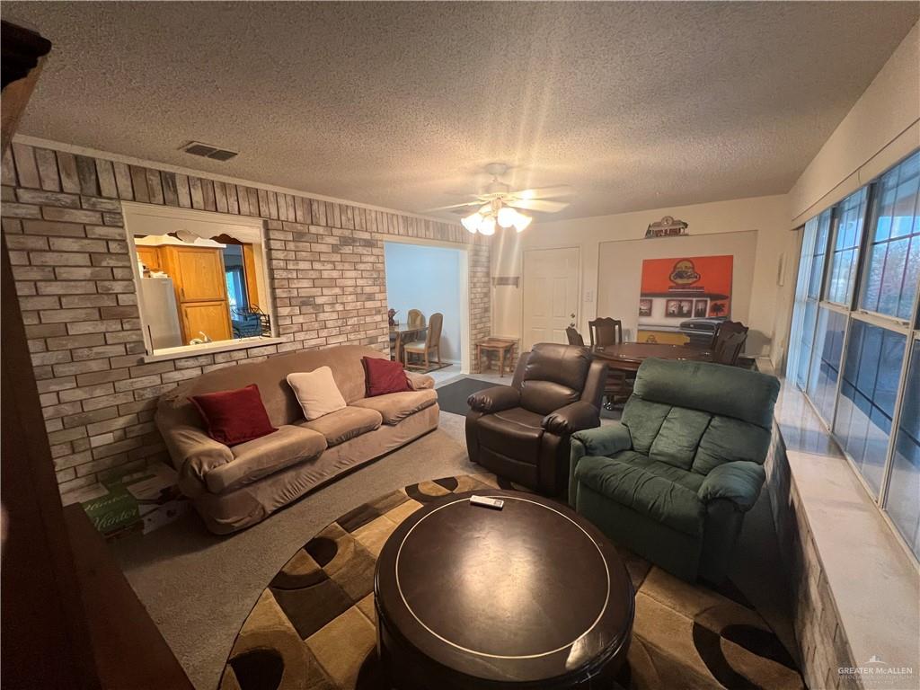 1704 Aries Street Mission, TX 78572 - Photo 5 of 20