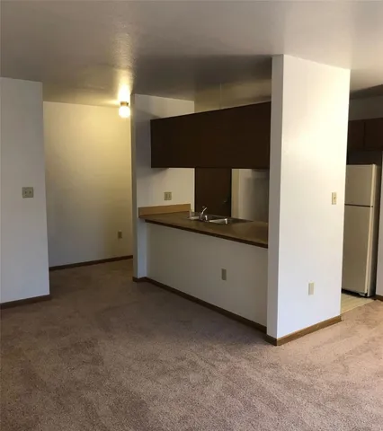 $612 | 150-158 Meadowwood Lane, Chesaning, MI 48616