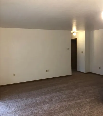 $612 | 150-158 Meadowwood Lane, Chesaning, MI 48616