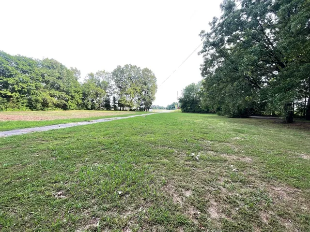 $750,000 | 25-35 Jack Exum Lane, Jackson, TN 38305