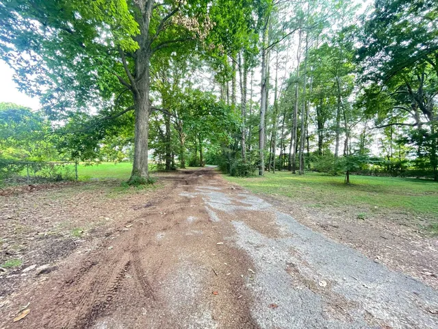 $750,000 | 25-35 Jack Exum Lane, Jackson, TN 38305