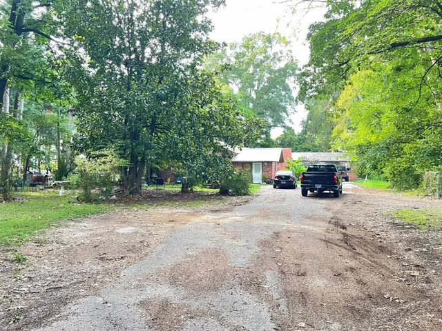 $750,000 | 25-35 Jack Exum Lane, Jackson, TN 38305