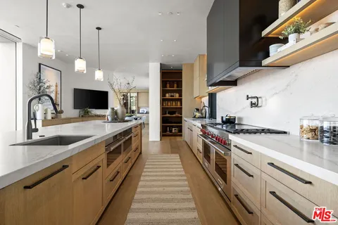 $30,000,000 | Undisclosed Address, Malibu, CA 90265