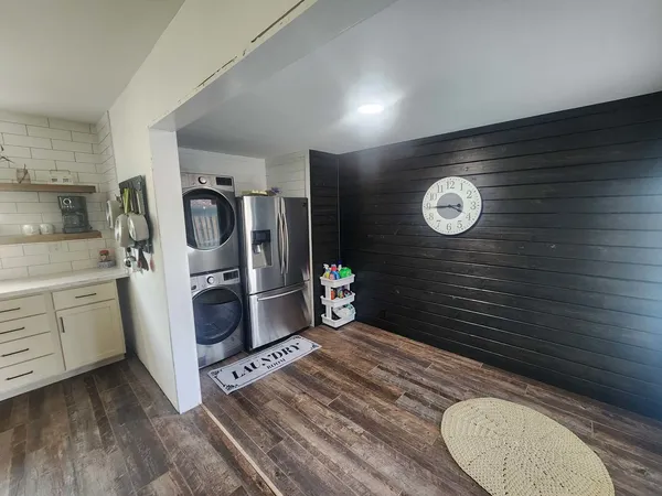 a view of a storage & utility room