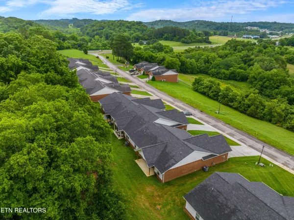 $379,900 | 1032 Patriot Landing Drive, Dandridge, TN 37725