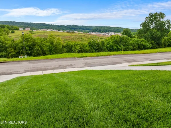 $379,900 | 1032 Patriot Landing Drive, Dandridge, TN 37725