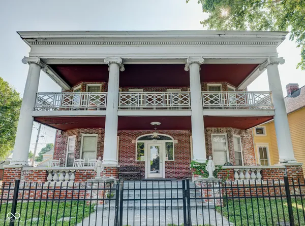 $995 | 1717 North Talbott Street, Indianapolis, IN 46202