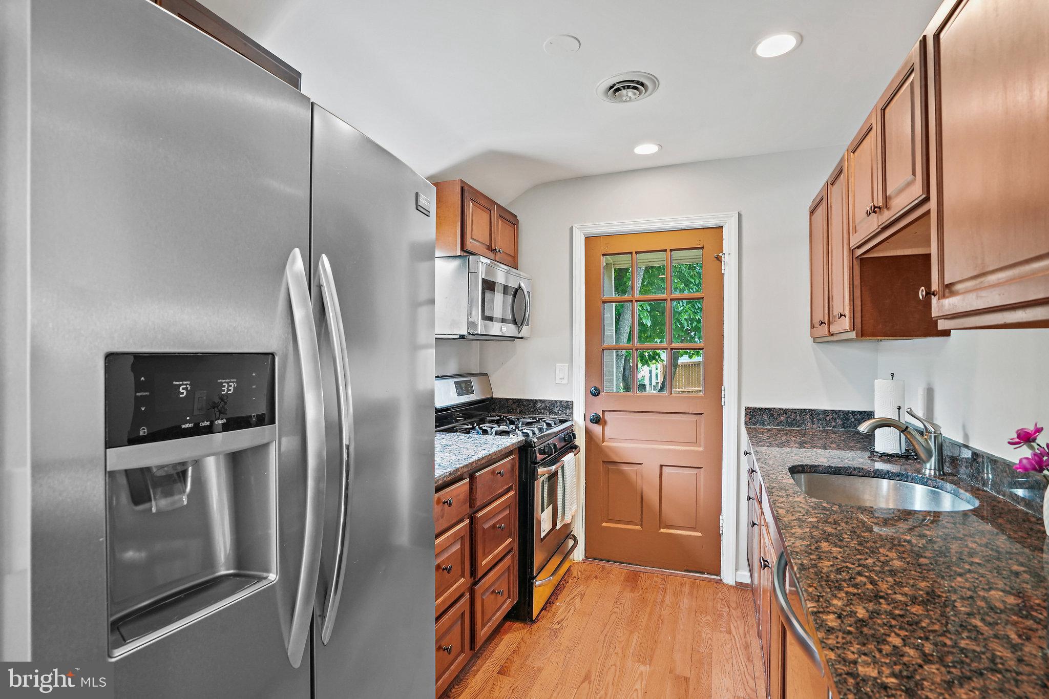 2611 Weisman Road Silver Spring, MD 20902 - Photo 13 of 30