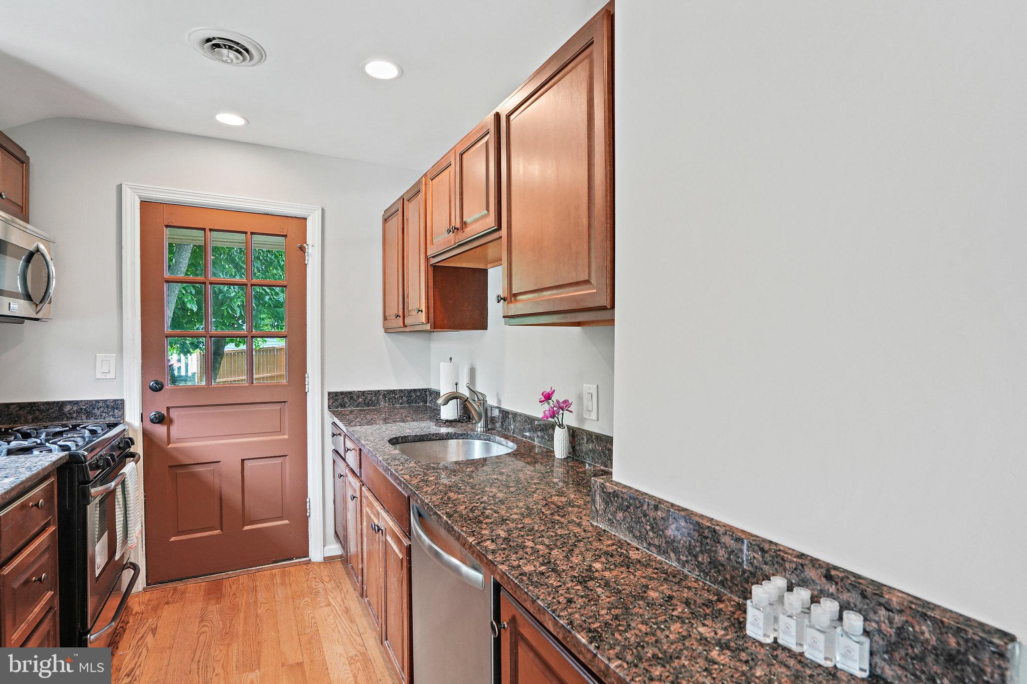 2611 Weisman Road Silver Spring, MD 20902 - Photo 14 of 30