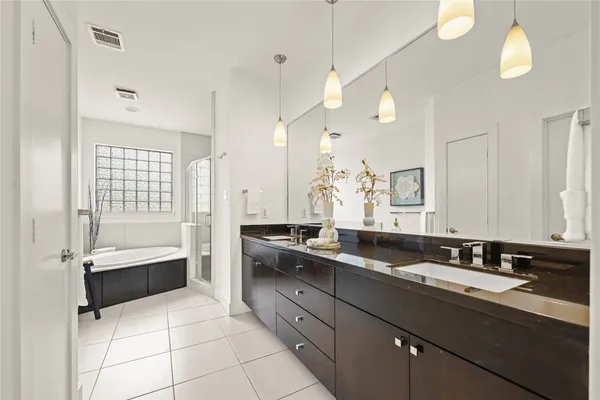 $640,000 | 1724 Woodhead Street, Houston, TX 77019