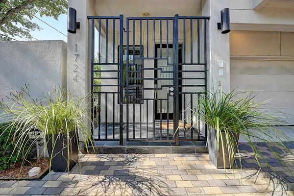 $640,000 | 1724 Woodhead Street, Houston, TX 77019