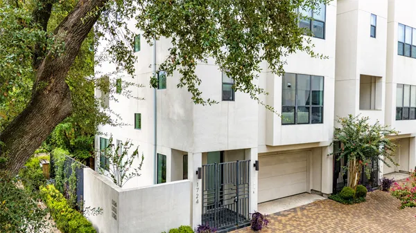 $640,000 | 1724 Woodhead Street, Houston, TX 77019