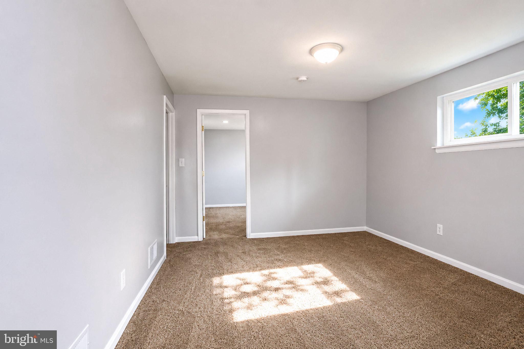 5712 Ash Drive Springfield, VA 22150 - Photo 22 of 38 Bright and airy blank canvas awaits.