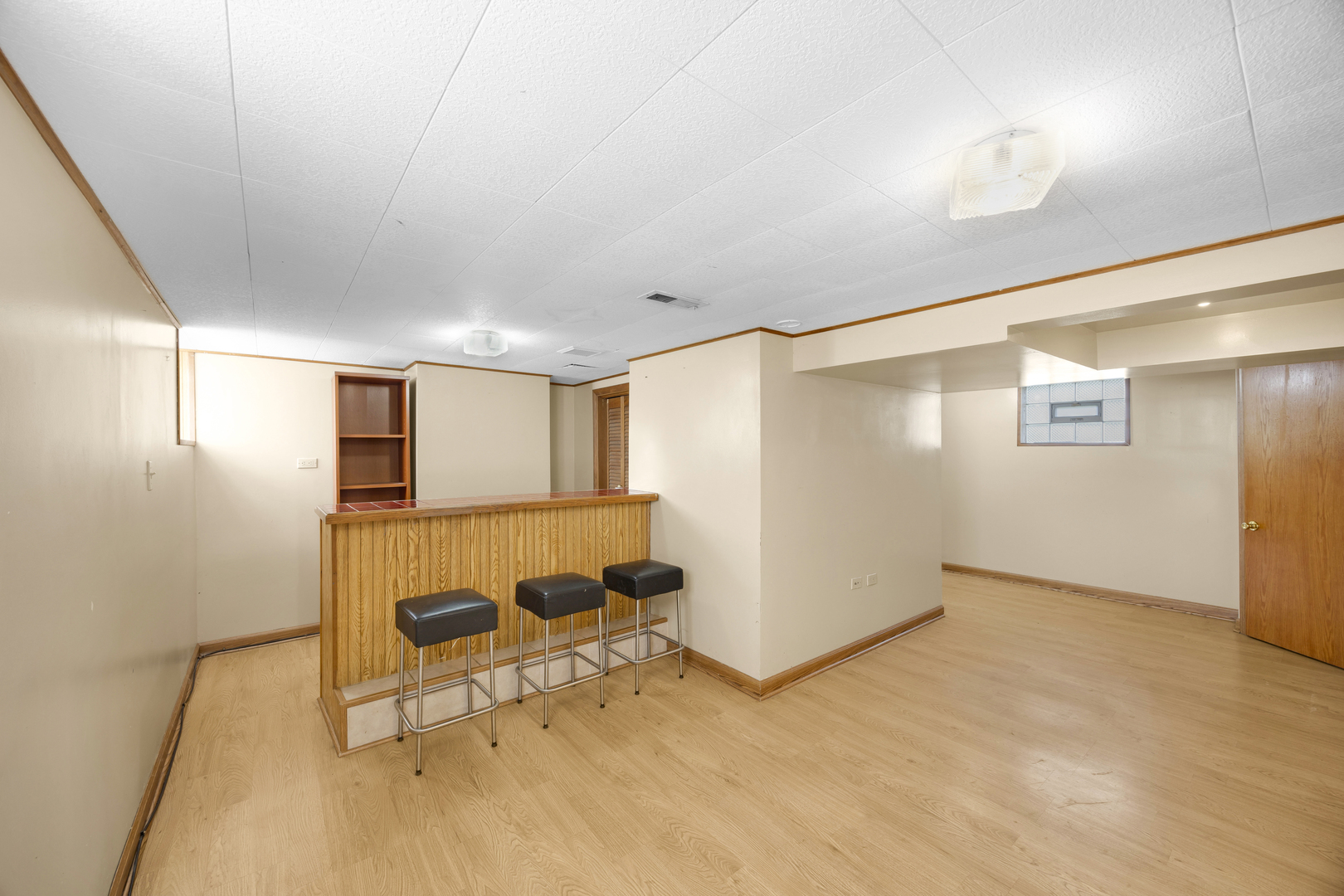 3403 Monroe Street Lansing, IL 60438 - Photo 8 of 10 a view of workspace