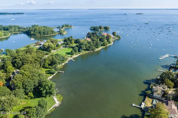 $7,995,000 | 2 Vista Drive, Greenwich, CT 06830