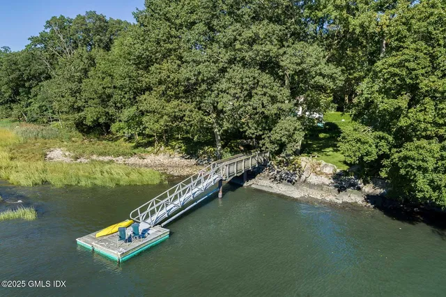 $7,995,000 | 2 Vista Drive, Greenwich, CT 06830