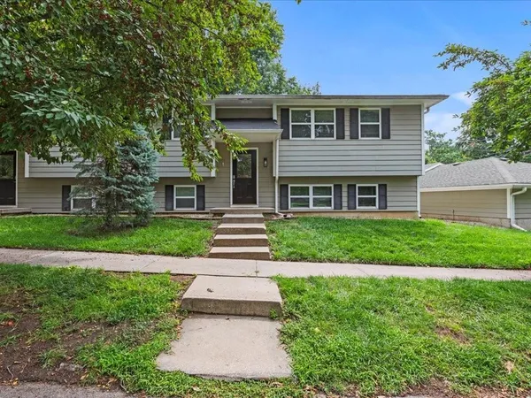 $659,000 | 310-312 North 8th Street, Leavenworth, KS 66048