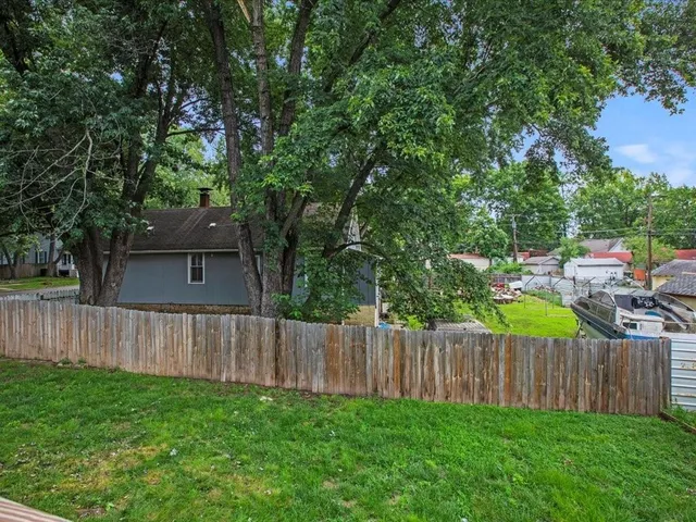 $659,000 | 310-312 North 8th Street, Leavenworth, KS 66048