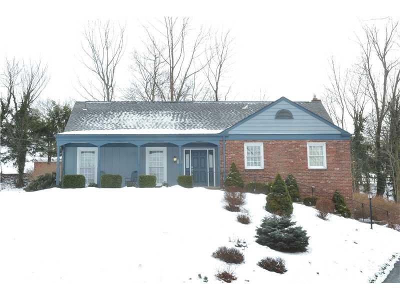 604 Trotwood Ridge Road Upper St. Clair, PA 15241 - Photo 1 of 25 Exterior Front. Custom built Mac and Mac home in Trotwood Manor West.