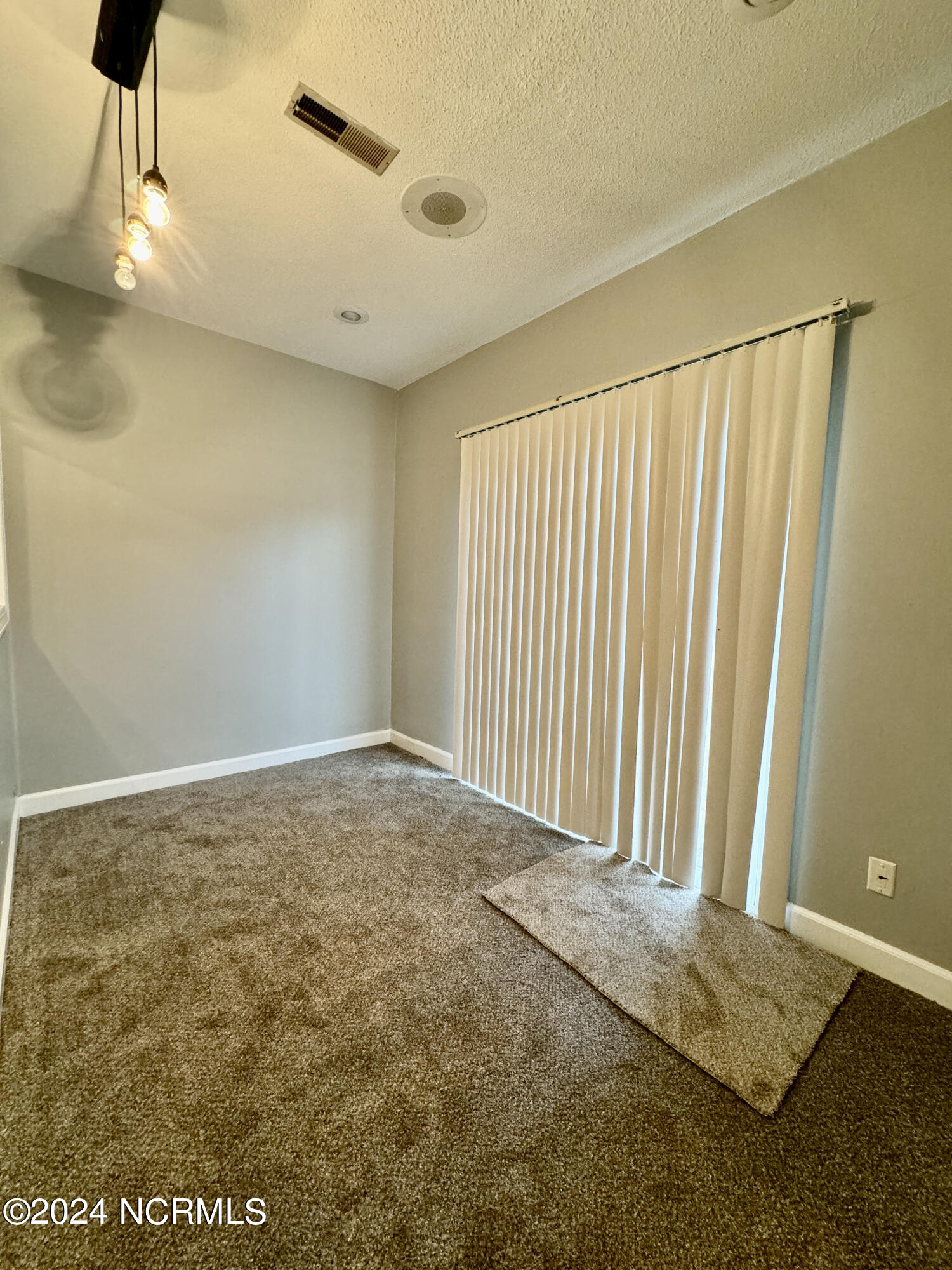 526 West Thurman Road New Bern, NC 28562 - Photo 13 of 18 72C4CC2A-A24C-45D1-AC53-F7934377A6BB_1_2