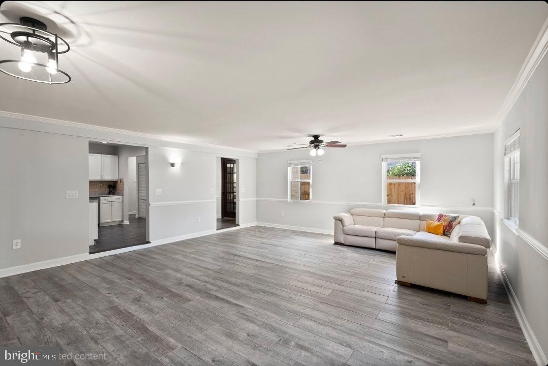 4006 Novar Drive Chantilly, VA 20151 - Photo 14 of 49 a living room with furniture and a couch
