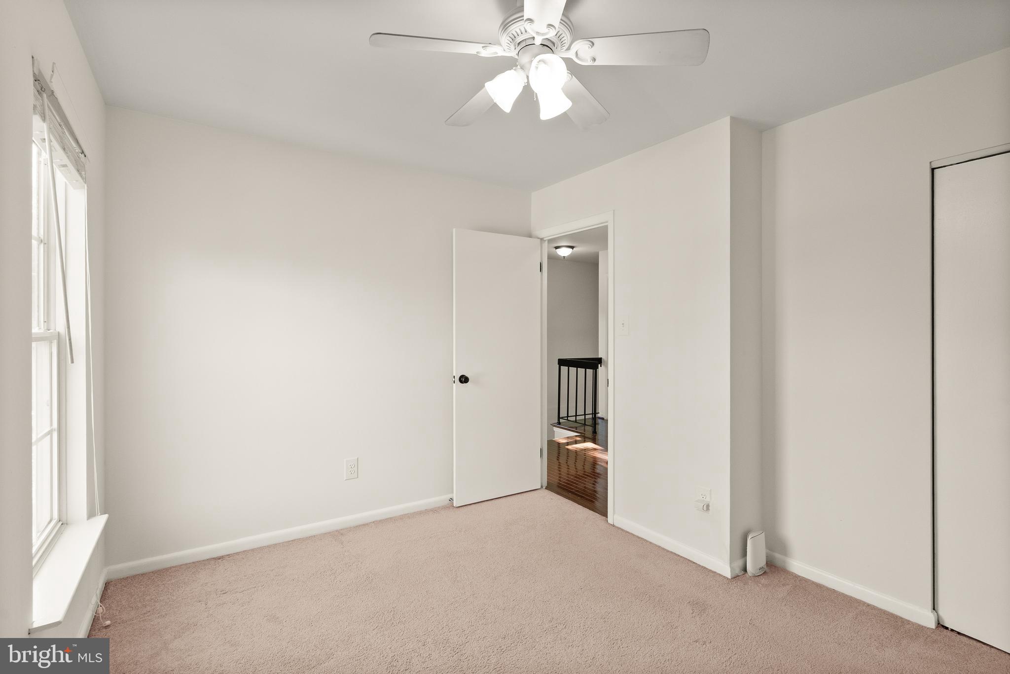 4006 Novar Drive Chantilly, VA 20151 - Photo 29 of 49 an empty room with a bathroom