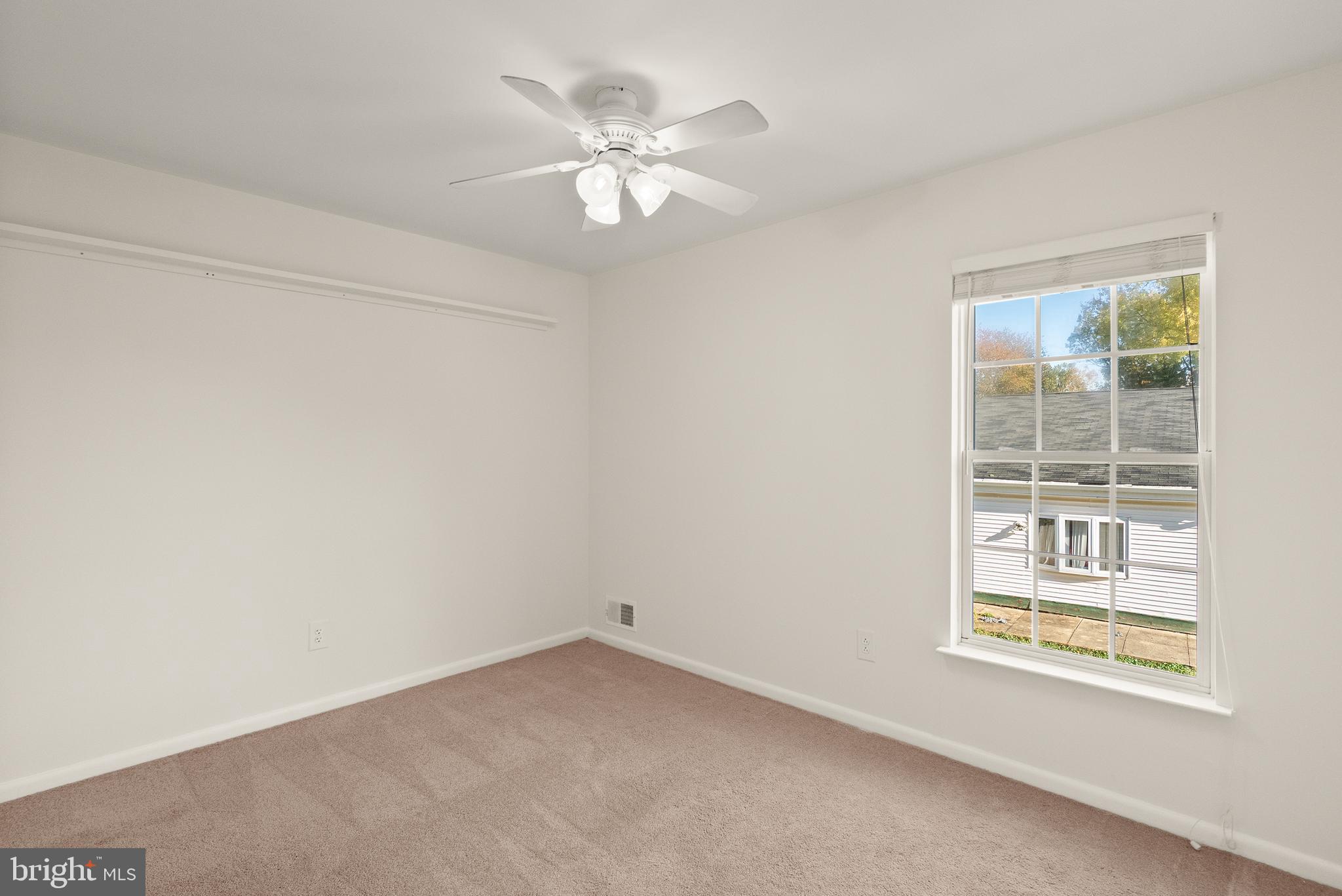 4006 Novar Drive Chantilly, VA 20151 - Photo 30 of 49 an empty room with a window