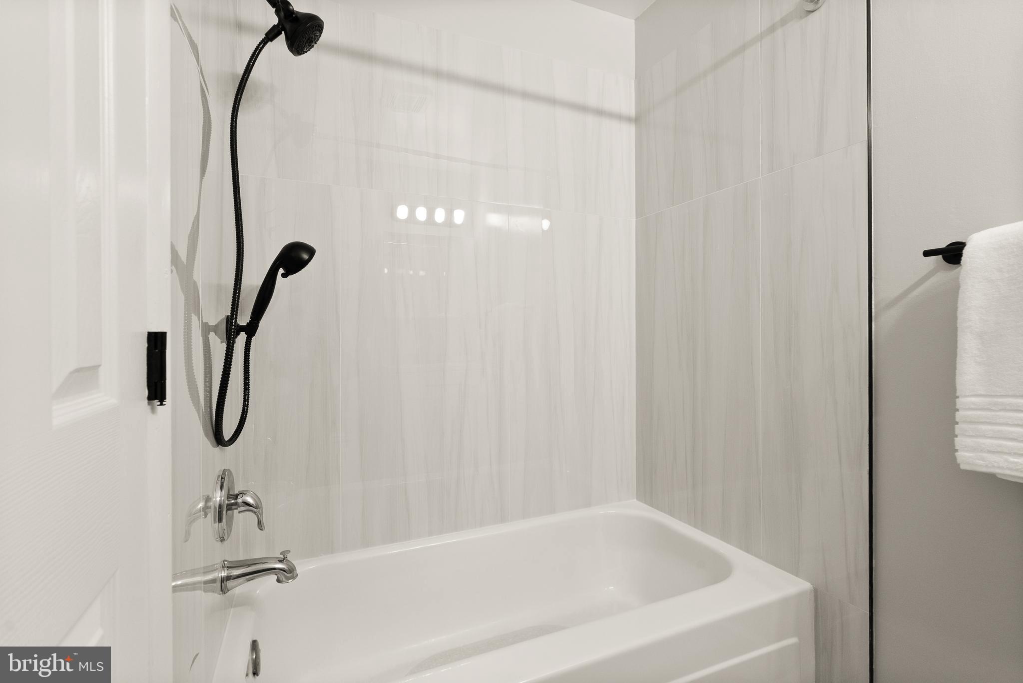 4006 Novar Drive Chantilly, VA 20151 - Photo 31 of 49 a bathroom with a shower