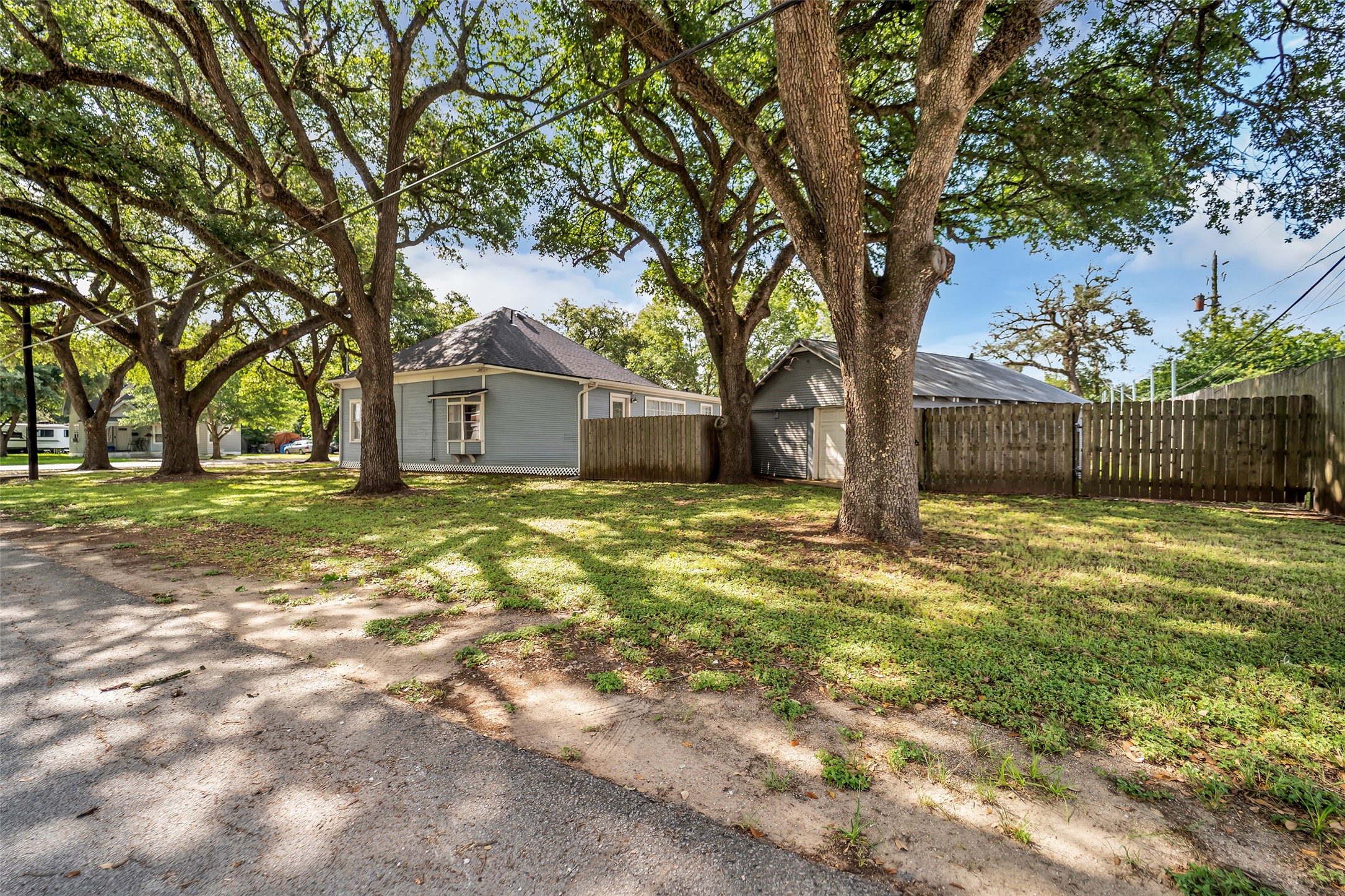 1300 7th Street Rosenberg, TX 77471 - Photo 40 of 42