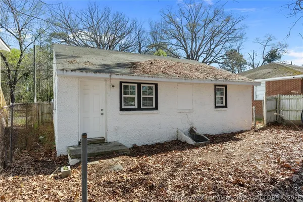 $1,200 | 5109 Higgins Street, Fayetteville, NC 28303