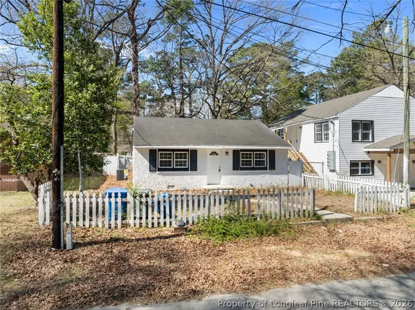 $1,200 | 5109 Higgins Street, Fayetteville, NC 28303