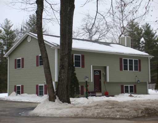 631 County Road Turner, ME 04282 - Photo 1 of 12 Exterior Front.