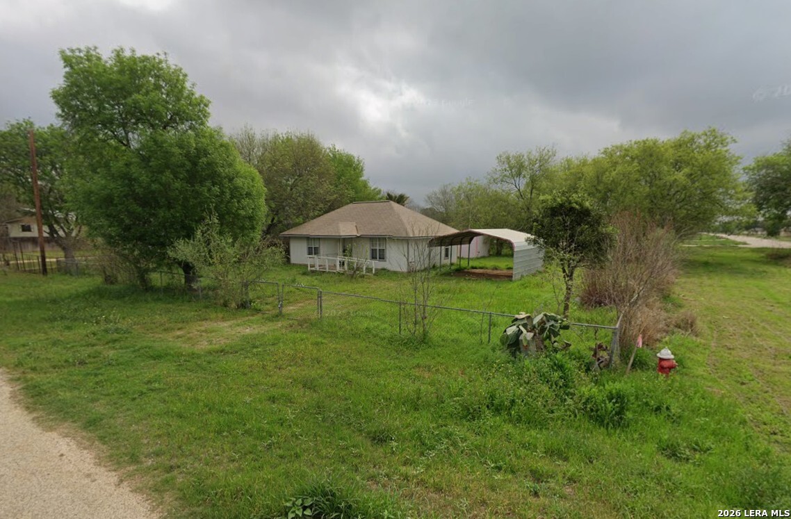 802 County Line Road Jourdanton, TX 78026 - Photo 1 of 10