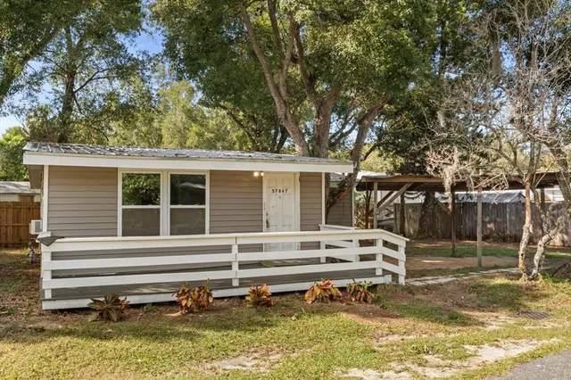 $155,000 | 37547 Washington Avenue, Unit 6, Umatilla, FL 32784