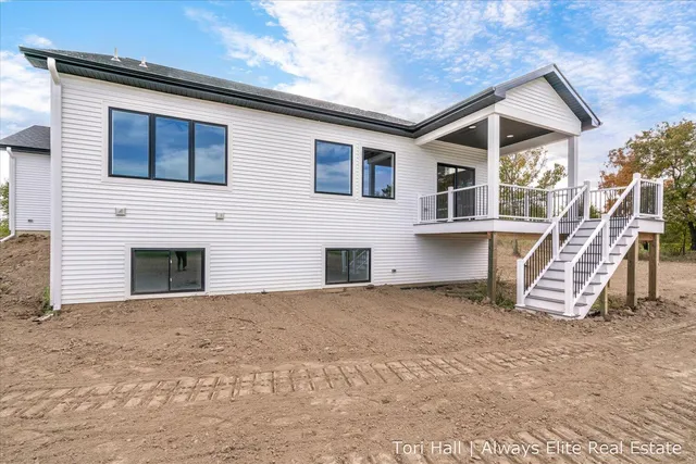 $630,000 | 5695 Elmgrove Avenue, Richland, MI 49083